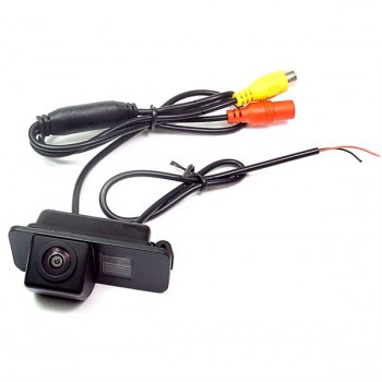 Модельная камера заднего вида Navi-Car Ford Focus 2 HD (Код: УТ000012740)
